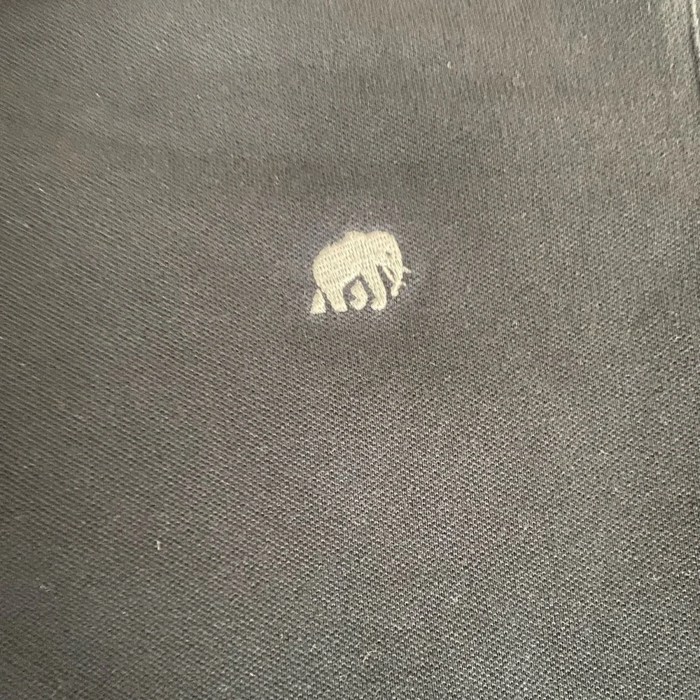 Banana Republic black fitted pique Polo Small